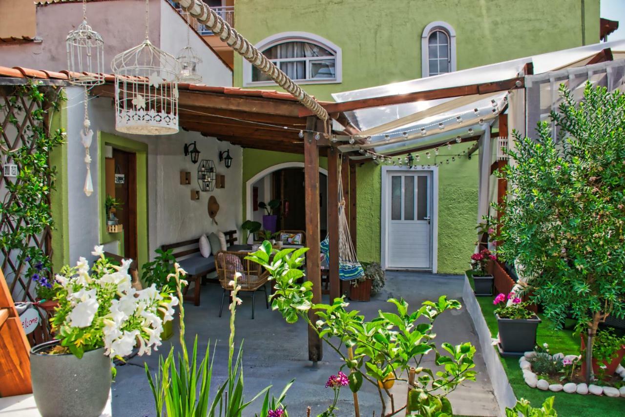 Epohikon Studios Sárti Exterior foto